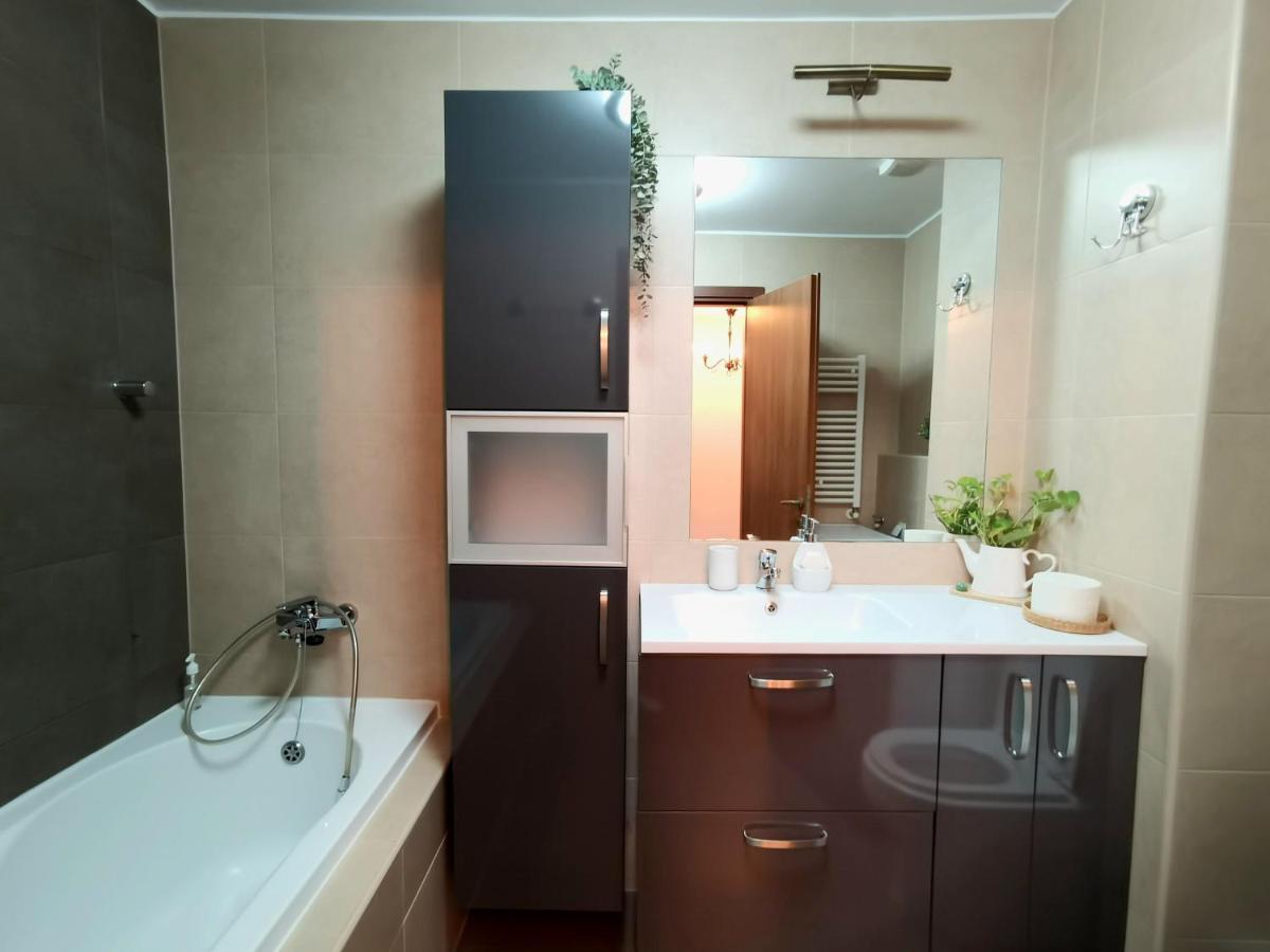 Cosy Boutique 61 Sqm Apartment - Private Parking - Ten Blocks Residence Bukurešť Exteriér fotografie