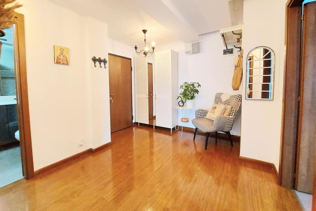 Cosy Boutique 61 Sqm Apartment - Private Parking - Ten Blocks Residence Bukurešť Exteriér fotografie