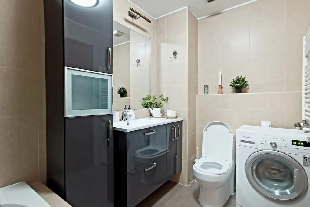 Cosy Boutique 61 Sqm Apartment - Private Parking - Ten Blocks Residence Bukurešť Exteriér fotografie